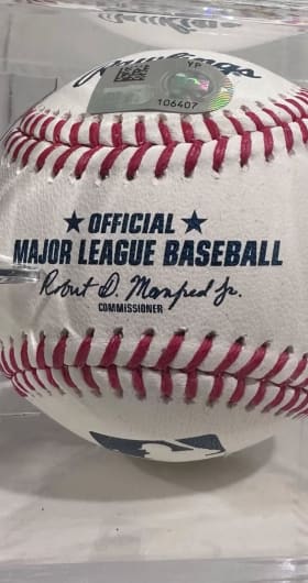 Ivan Rodriquez Autographed Baseball item