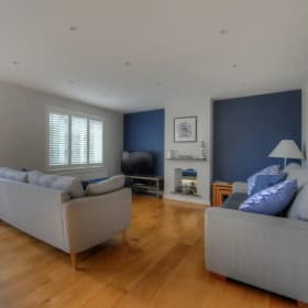 Long weekend in 3 bedroom Lyme Regis holiday home item