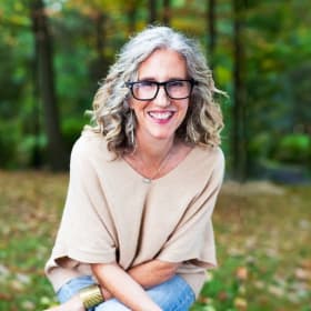 One hour with Gayle Forman (Zoom) item