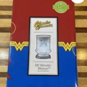 Scentsy Wonder Woman Warmer & Bars item
