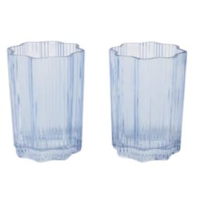 Glassware item