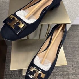 135 - Tory Bruch Suade Pump Size 11 item
