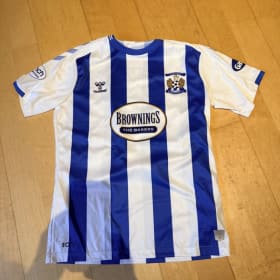 Kyle Connell signed top item