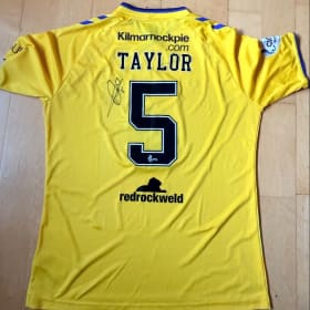 Signed Ash Taylor top item