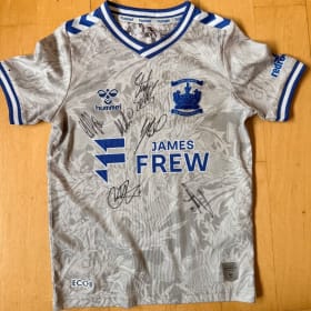 Kids signed away top season 2024/25 age 8 item