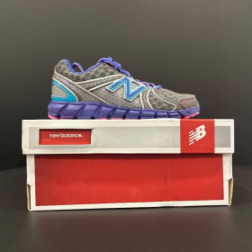 Girls Kids Runners Size 11 item