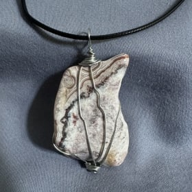 Handcrafted Agate Necklace item