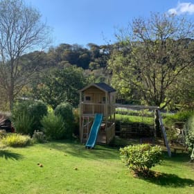 One week stay in a beautiful Devon garden flat item