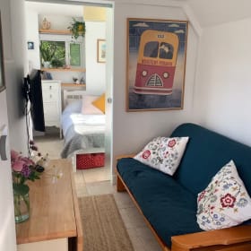 One week stay in a beautiful Devon garden flat item