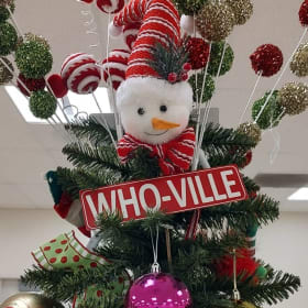 “A Very Grinchy Christmas” Tree item