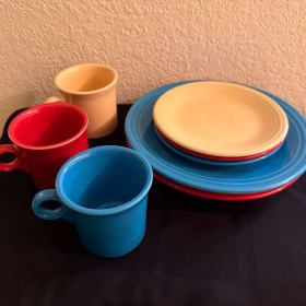 FiestaWare Dinner Set item