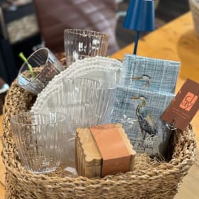 Outdoor Dining Experience Basket item