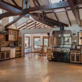 Weekend in a Villa in Healdburg - up to 8 guests item