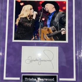 Trisha Yearwood Signed & Framed Country & Western Photo item