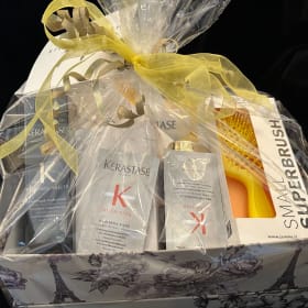 107 Hair Dynamix Kerastase Gift Package item