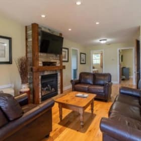 221 - Winter Muskoka Getaway item