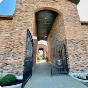 209 - Niagara Indulgence Trip item