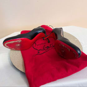 Vintage Christian Louboutin Round Toe Pump item