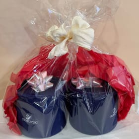 Swarovski Bird Bath & Turtle Doves Figurines item