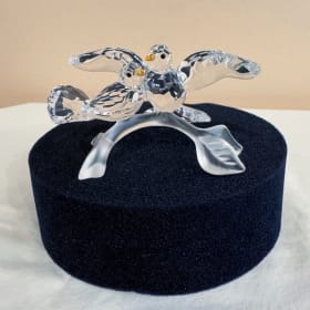 Swarovski Bird Bath & Turtle Doves Figurines item