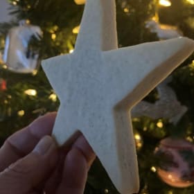 Curated cookie box item