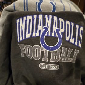 #45 Colts & St. Elmo for the WIN item