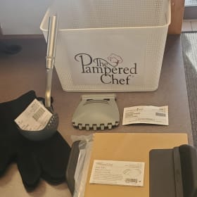 Pampered Chef Basket of Goodies item