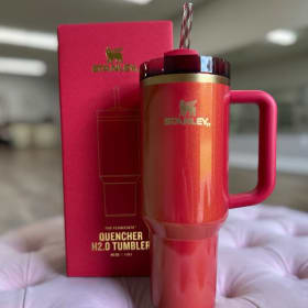 The Quencher H2.0 Flowstate™ Tumbler | 40 OZ item