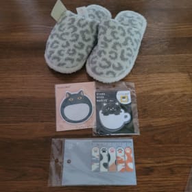 Child's Cat Slipper Gift Pack item