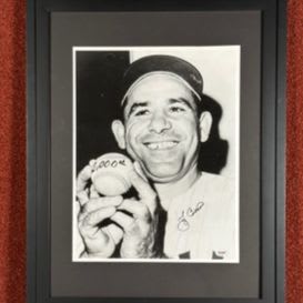 Yogi Berra Signed 2000 Hit Picture item