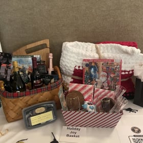 Holiday Joy Basket item