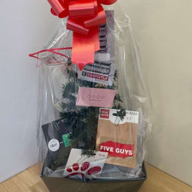 32C - Dining Delight Gift Card Basket item