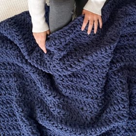 Learn to Crochet-Gallery FRIEND Price item