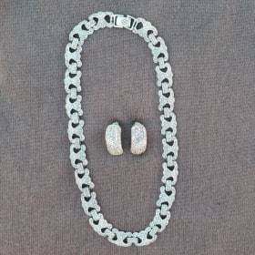 Choker Stye Necklace (16inch) with matching earrings item