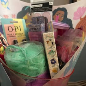 Pretty Pampered Princess Basket item