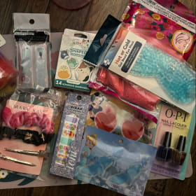 Pretty Pampered Princess Basket item