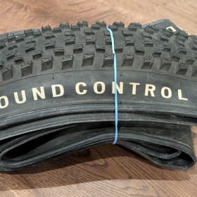26 - Bike tire - valued at $60 item