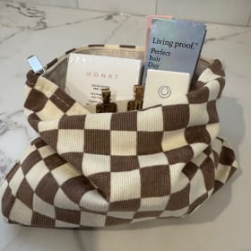 Item #3: Shampoo Society Gift Bag item