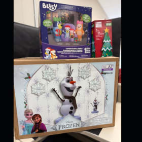 Light Up the Lawn: Christmas Edition item