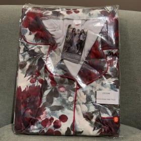 Ladies pajamas item
