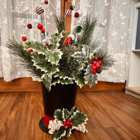 Holiday Magic-16U Paprocki item