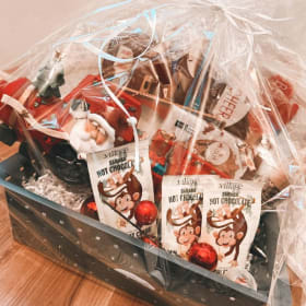 🎅🏼Christmas Chocolate Cheer Gift Basket🎅🏼 item