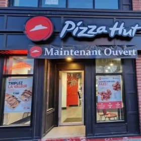 Carte cadeau d'une valeur de 50$ offert par PizzaHut Lachute item