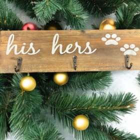 Brisco's Furniture - Christmas Coasters and His & Hers Hook item