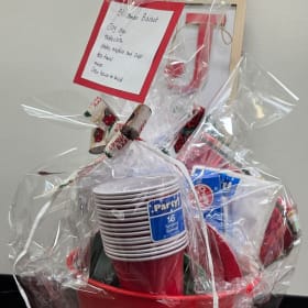 🎅🏼Christmas Holiday Basket 🎄 item