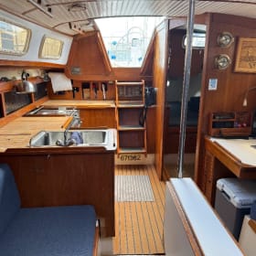 A day of Sailing on the San Francisco Bay &  lunch for 4 item