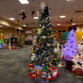 Tree 25-080 - "Cat-astrophic Christmas Tree" item