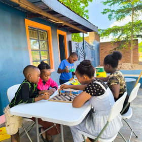 FOLDING TABLE & 6 CHAIRS item