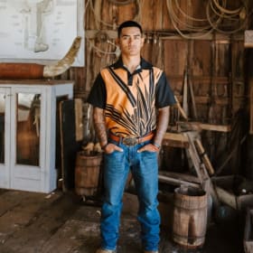 ʻIeʻie Pareu Huliau Aloha Shirt- Black item