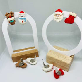 Clip-On Christmas Earring Set item